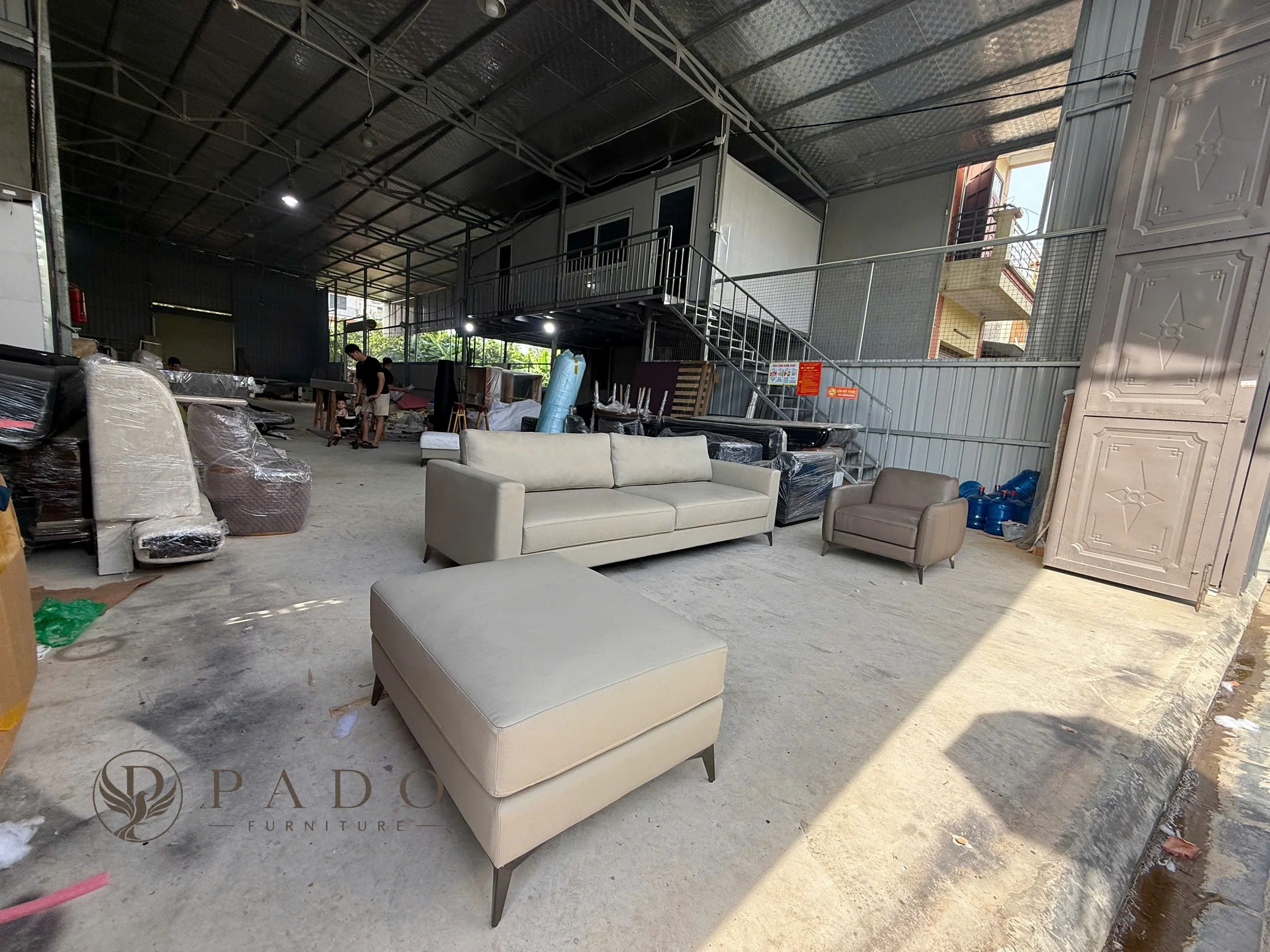Bộ sofa da tone kem – nâu taupe - ảnh sản phẩm