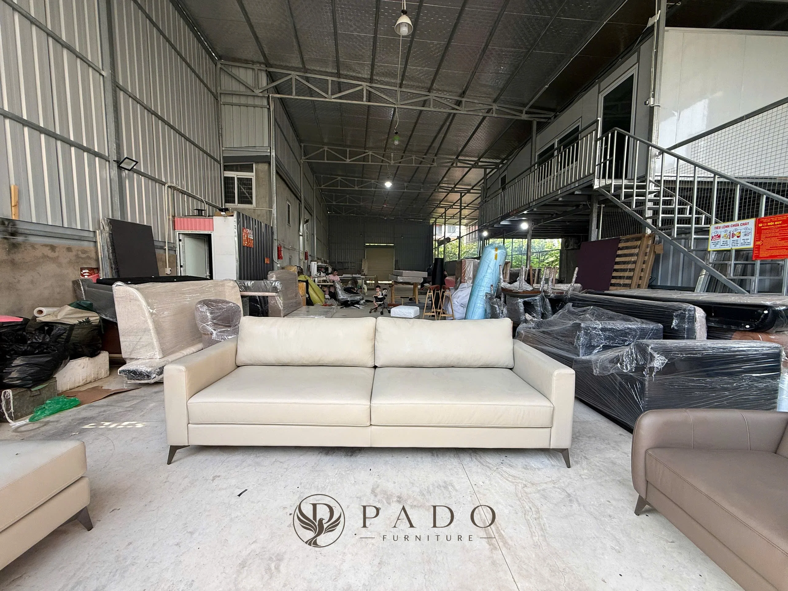 Bộ sofa da tone kem – nâu taupe - ảnh sản phẩm
